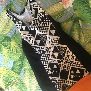 black and white designed tank top